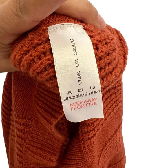 Jeffrey and Paula Ruffled Shawl Wrap Rust Size Small Medium - Picture 6 of 7